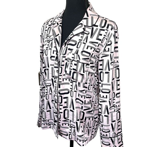 Women's Pink Love Print Button Up Sleep Shirt Sz XS playful feminine cozy - Picture 2 of 4